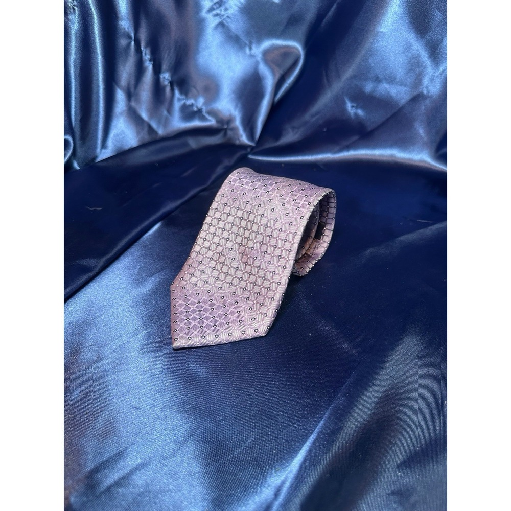 Club Room Purple Blue Pattern 100% Silk Men's Neck Tie Made In China 61 X 3.75